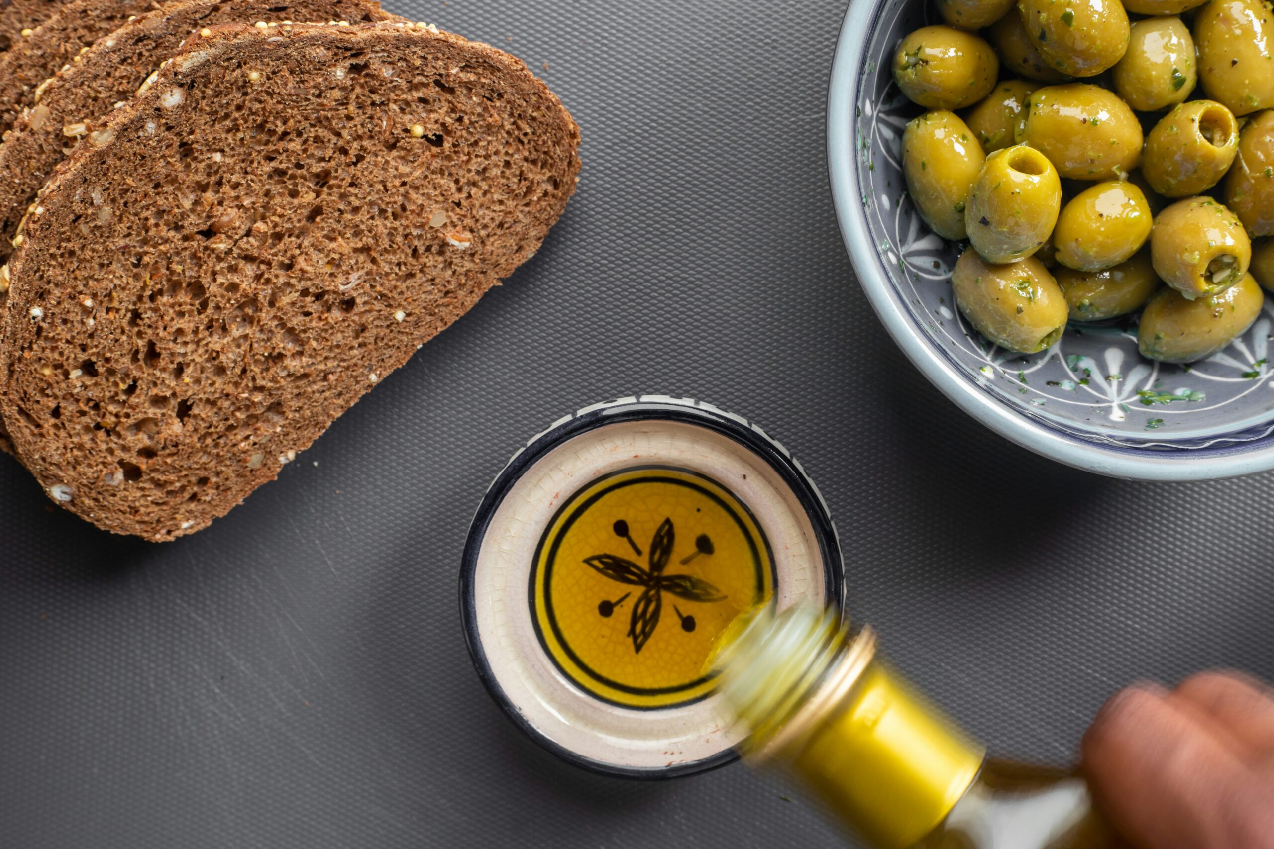 pane e olio extravergine d'oliva